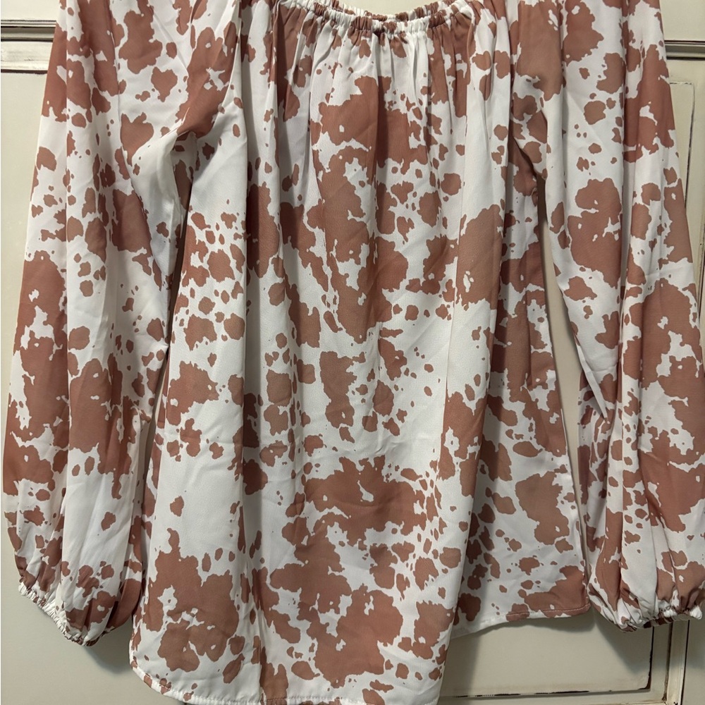 Elegant Women's Tan and White Blouse